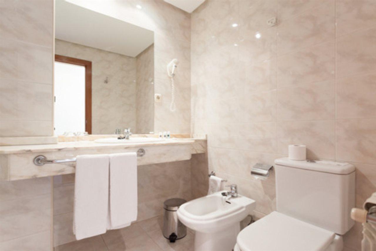 Ciudad De Compostela Hotel