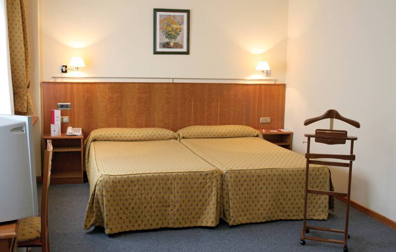 Hotel Ciudad De Compostela 3*